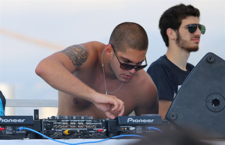 Senses on Sunday